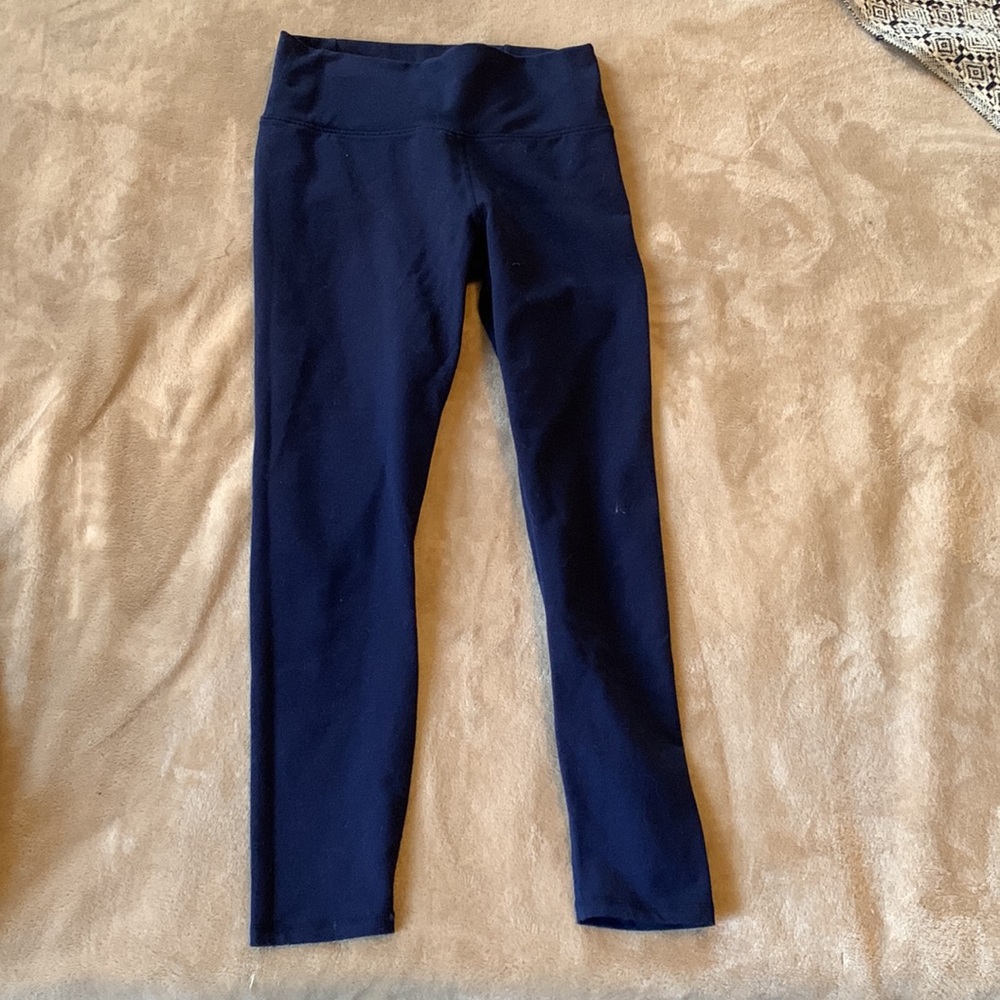 Fabletics capris - Picture 3 of 3